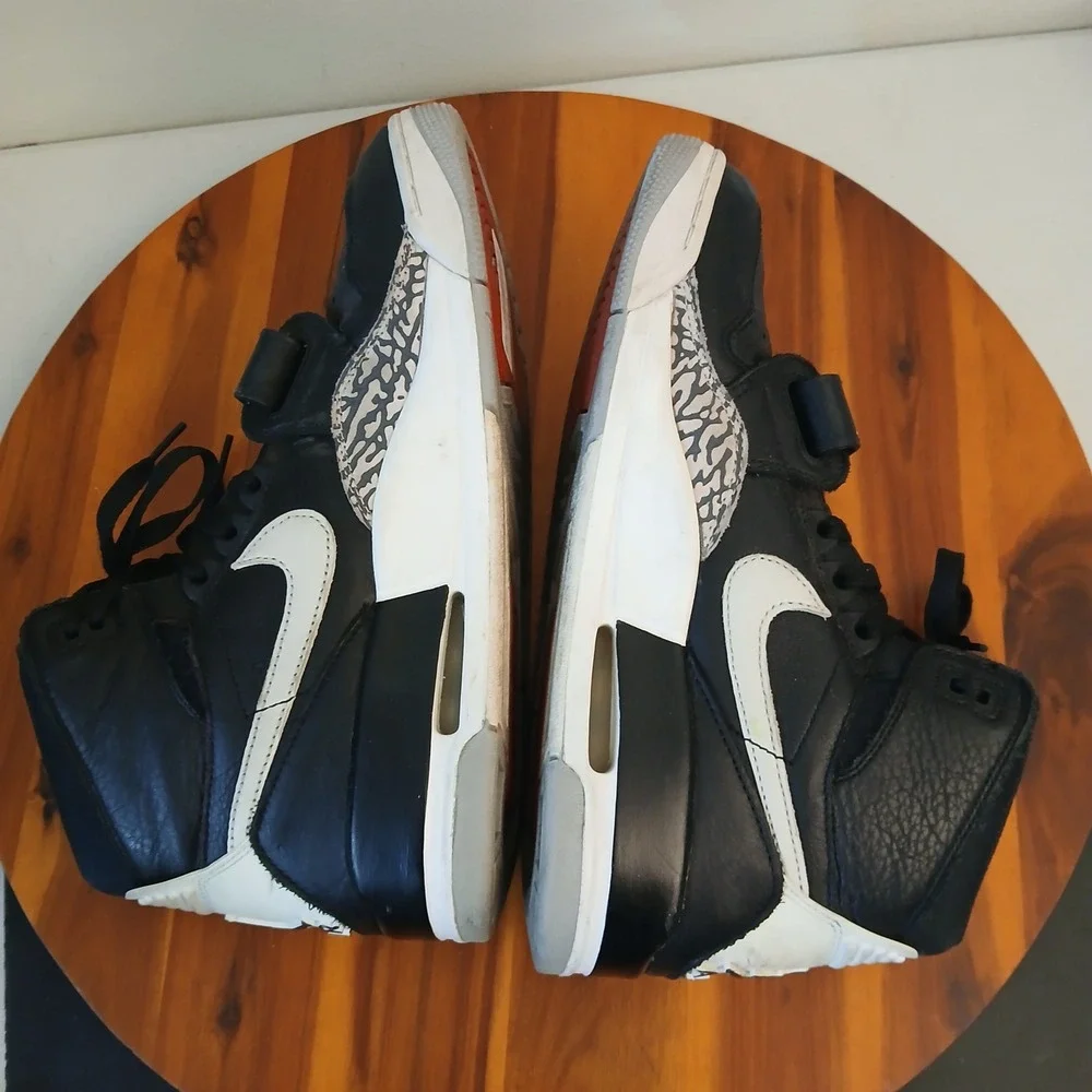Jordan Legacy 312 Mens 9 Black White Shoes Sneakers AV2922-001